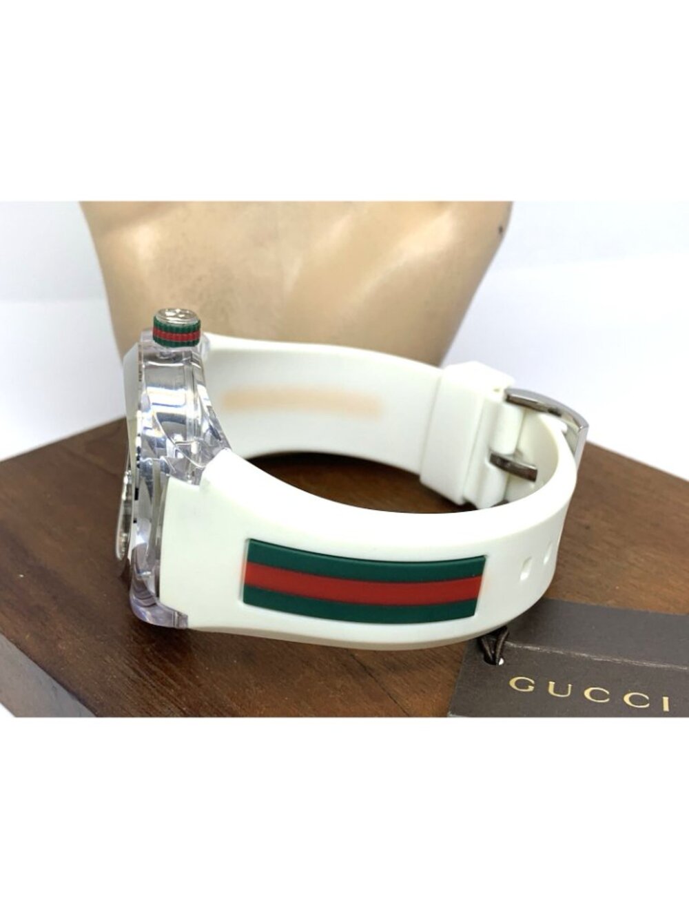 GUCCI Men's Watch YA137102 Sync Swiss Quartz Silver Dial White Rubber Band 46mm - Picture 8 of 13